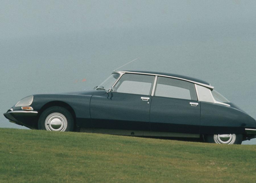  Citroen DS21 1965 года  (фото 8 из 43)
